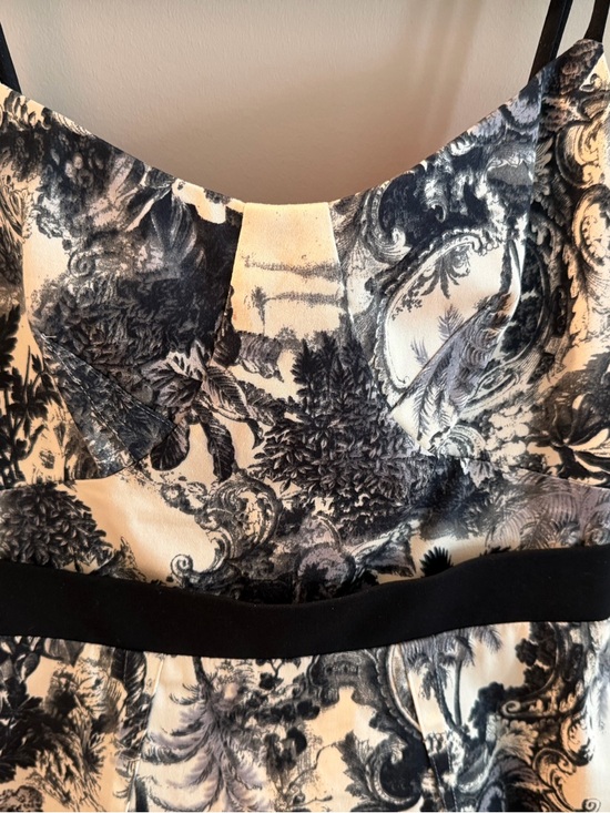 Black Halo Black, White & Red Printed Spaghetti-Strap Mini Dress - Picture 2 of 6